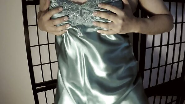 Chick encontra um instrumento pesado na quero assistir filme pornô português academia e pode animá-la