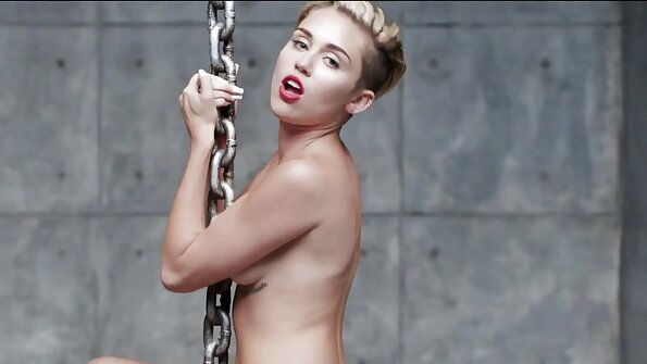 Phoenix Marie bunda fodida por um cara com um videos pornos legendados em portugues pau enorme