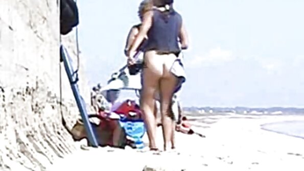 Buscando uma garota japonesa de boa vontade mostra uma calcinha branca filme pornô grátis em português na câmera