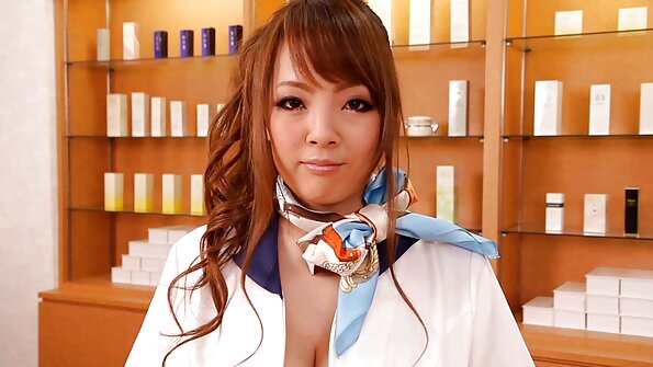 Uma loira com seios grandes consegue um filmes pornográficos portugueses pau no seu sexy e sensível arrebatamento