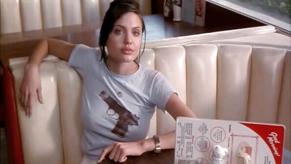 O bebê ruivo e lascivo quero assistir filme pornô em português está sendo penetrado de uma forma incrivelmente difícil