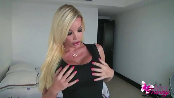 Homem rigoroso une a filmes ponograficos portugueses adorável enteada para faltar às aulas