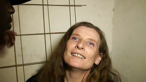 Vadias italianas e americanas curtindo sexo vídeo de pornô brasileiro em português a três com filho da puta grandalhão