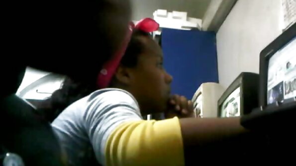 Adolescentes em uma situação tríplice querem filme pornô dublado em português seu pau dentro deles