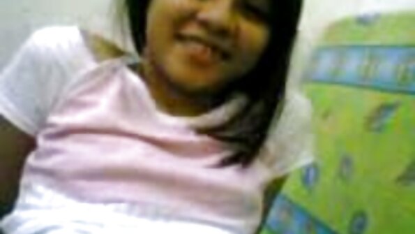 Babe vira homem com saque e o incentiva a dar uma surra quero ver filme pornô em português de idiota